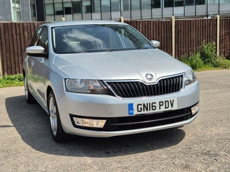 Silver Used 2016 Skoda Rapid SE Hatchback | £5,500 (Fair price) - Image 1/4