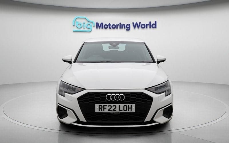 Used Audi A3 Sportback 110 HP (80 kW) 2022 White Hatchback