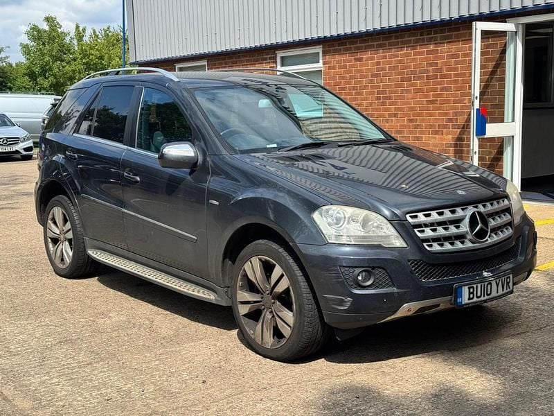 Grey Used 2010 Mercedes ML300 SUV | £3,930 (A bit pricey) - Image 1/4