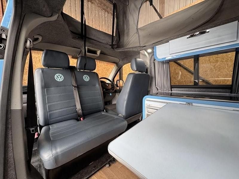 Used VW T5 84 HP (61 kW) 2008 Black Van