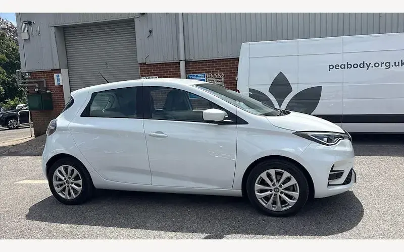 Used Renault Zoe Iconic 100 kW (136 HP) 2021 Hatchback