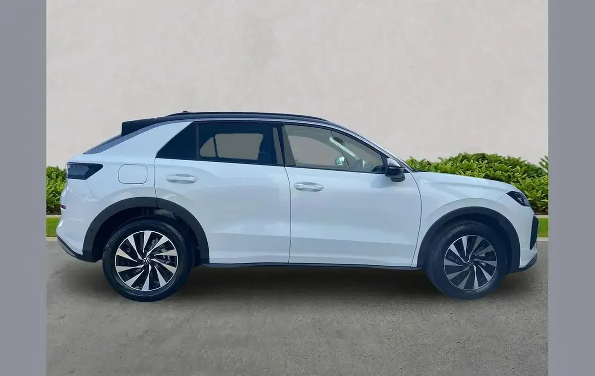 New VW T-Roc Life 113 HP (83 kW) 2025 Other SUV