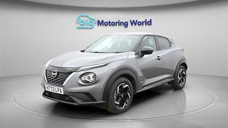 Used Nissan Juke N-Connecta 143 HP (105 kW) 2023 Grey SUV