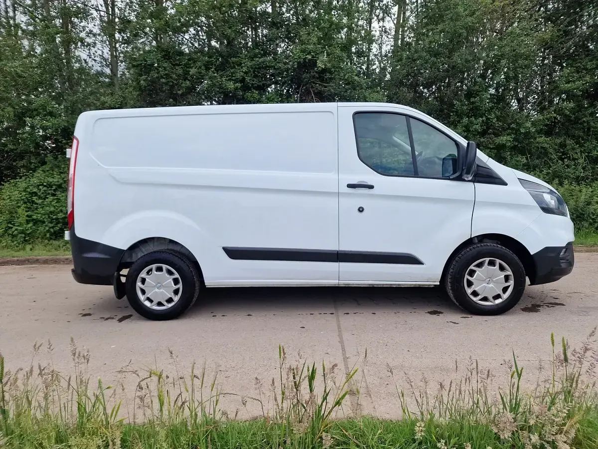 Used Ford Transit Custom 103 HP (75 kW) 2021 White