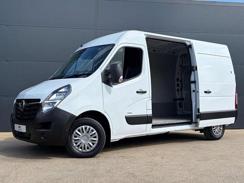 Second-hand Vauxhall Movano Edition 2021 Alb