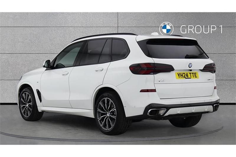 Used BMW X5 M Sport 352 HP (258 kW) 2024 Alpine white SUV
