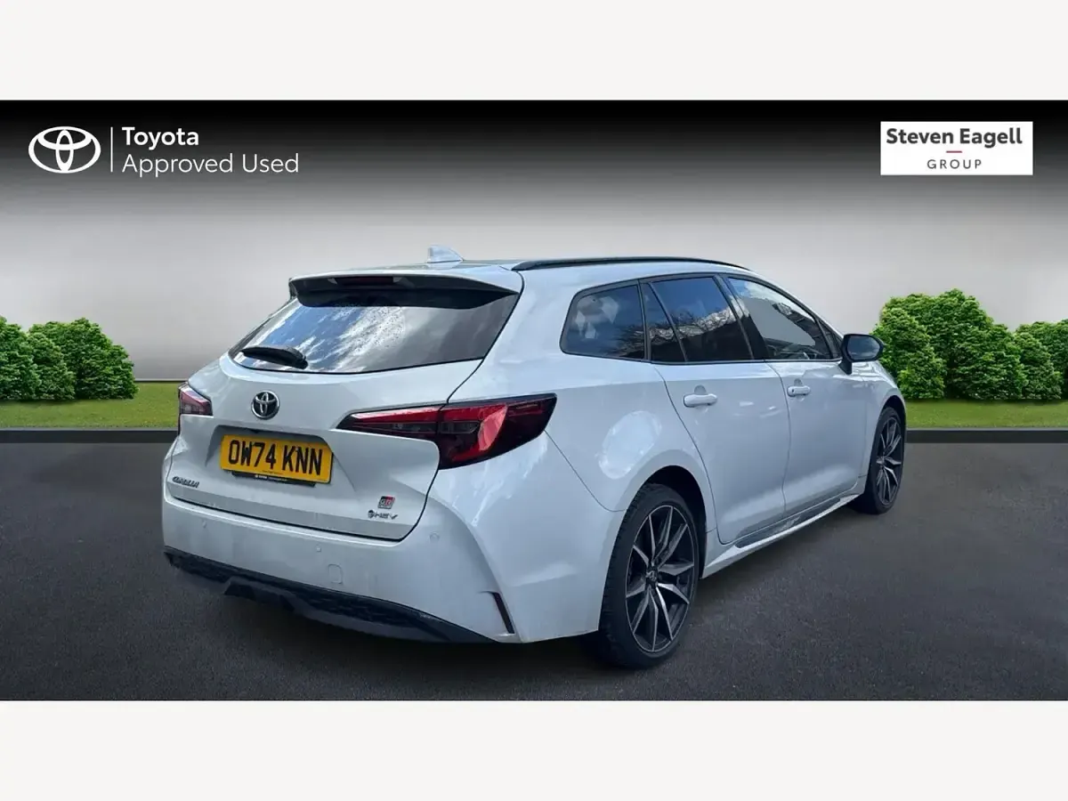 Usado Toyota Corolla Sport 140 CV (102 kW) 2025 Gris Familiar