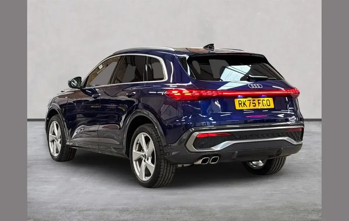 Used Audi Q5 S-Line 204 HP (150 kW) 2025 Blue SUV