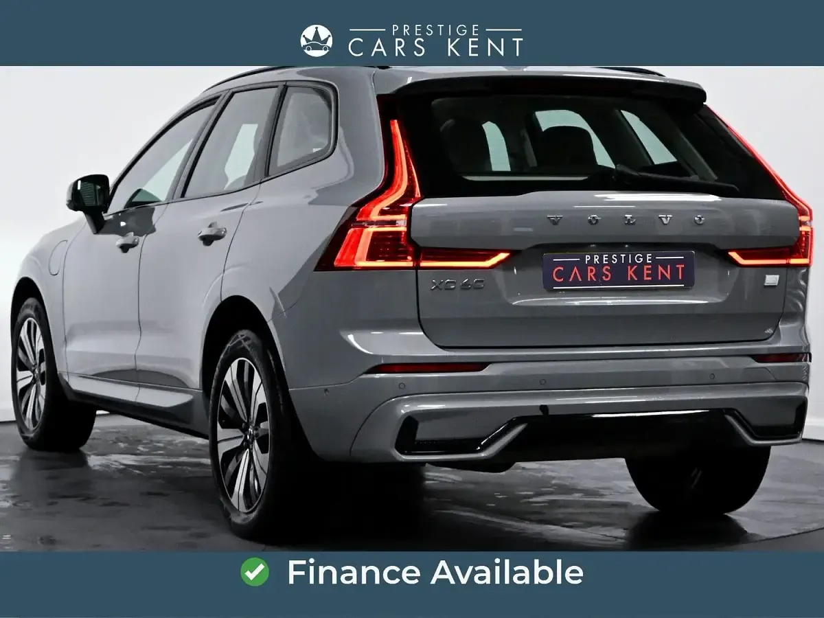 Used Volvo XC60 Plus 350 HP (257 kW) 2024 Grey SUV