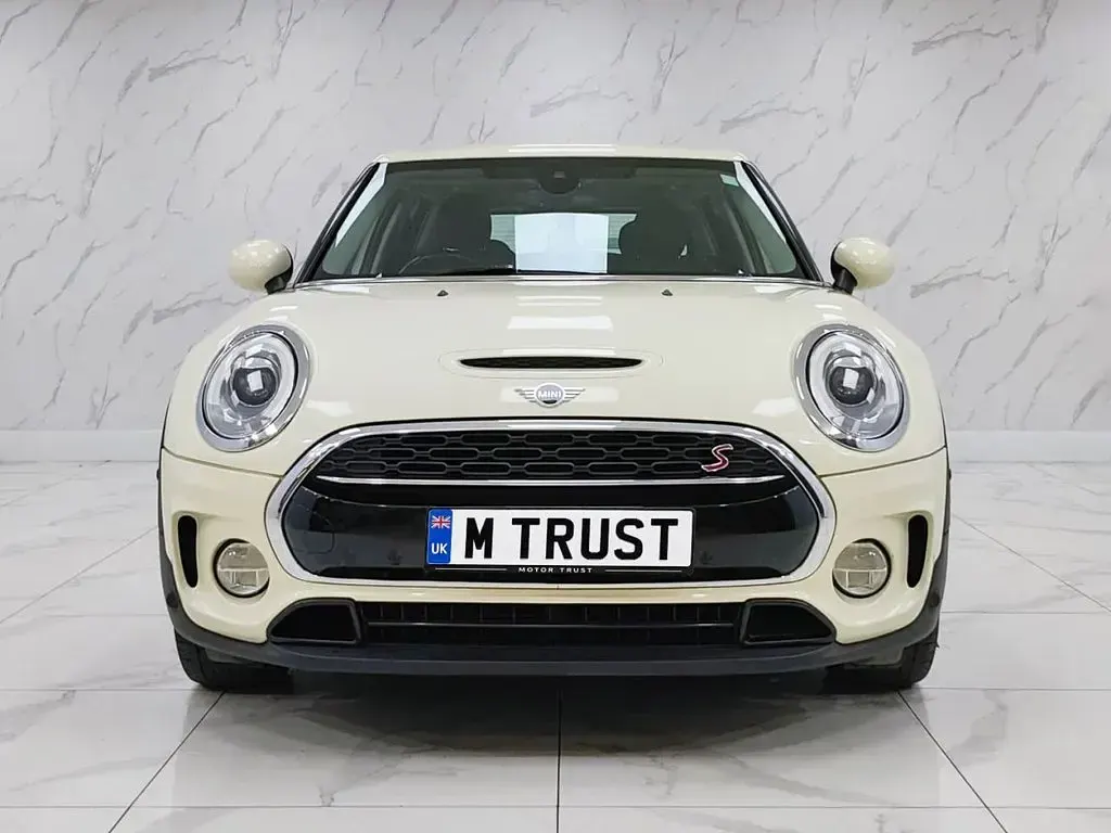 Used Mini Cooper Clubman 192 HP (141 kW) 2018 White Estate