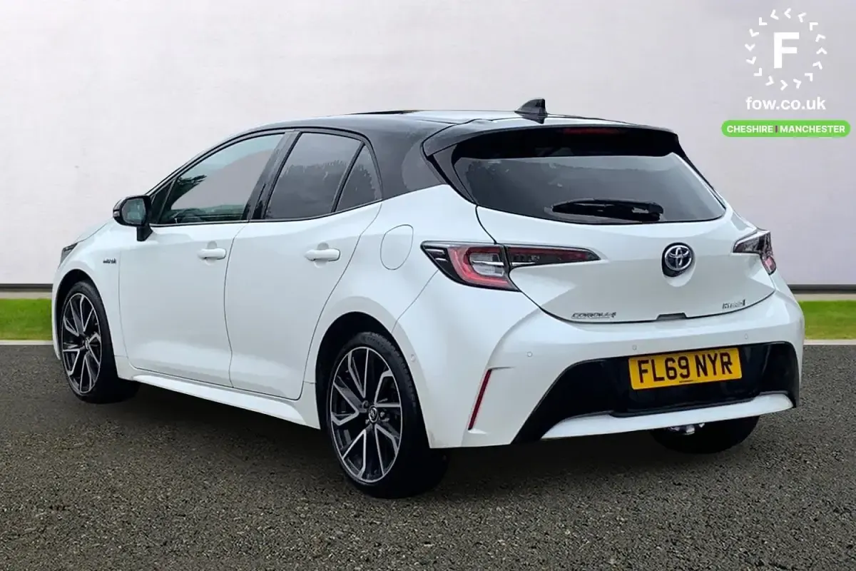 Usado Toyota Corolla 122 HP (89 kW) 2019 Branco Citadino