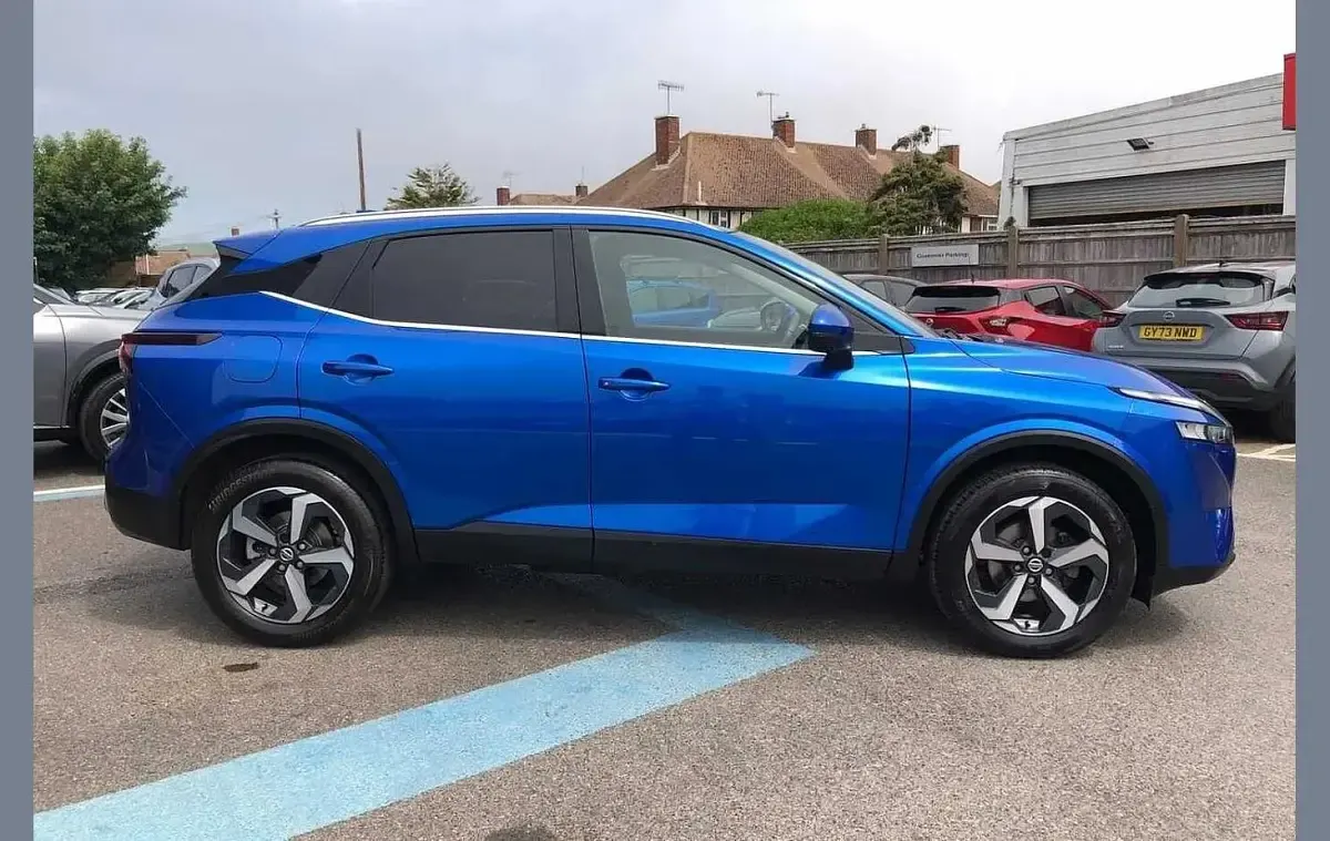 Used Nissan Qashqai N-Connecta 138 HP (101 kW) 2022 Blue SUV