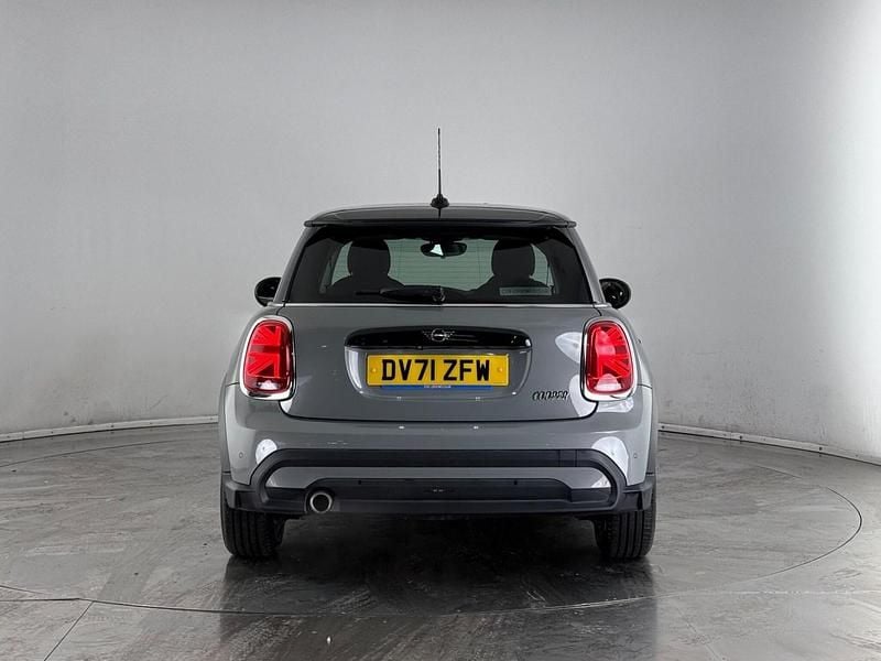 Used Mini Cooper Classic 136 HP (100 kW) 2021 Grey Hatchback