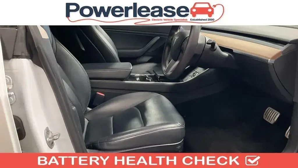 Used Tesla Model 3 Performance 461 kW (627 HP) 2019 White Sedan