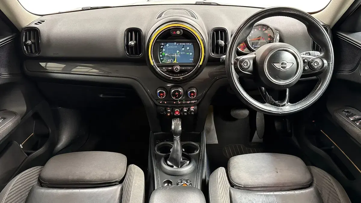 Used Mini Cooper Countryman 134 HP (98 kW) 2018 White SUV
