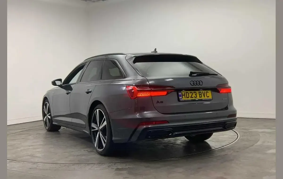 Used Audi A6 Comfort 204 HP (150 kW) 2023 Grey Estate