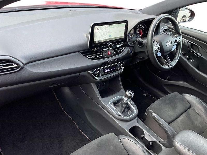 Used Hyundai i30 N Performance 280 HP (205 kW) 2022 Red Hatchback