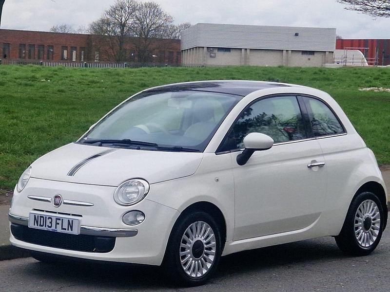 Used Fiat 500 Lounge 2013 White Hatchback