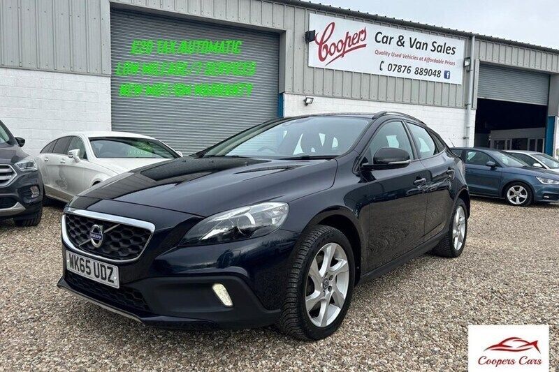 Blue Used 2015 Volvo V40 CC Estate | £8,495 (Fair price) - Image 1/1