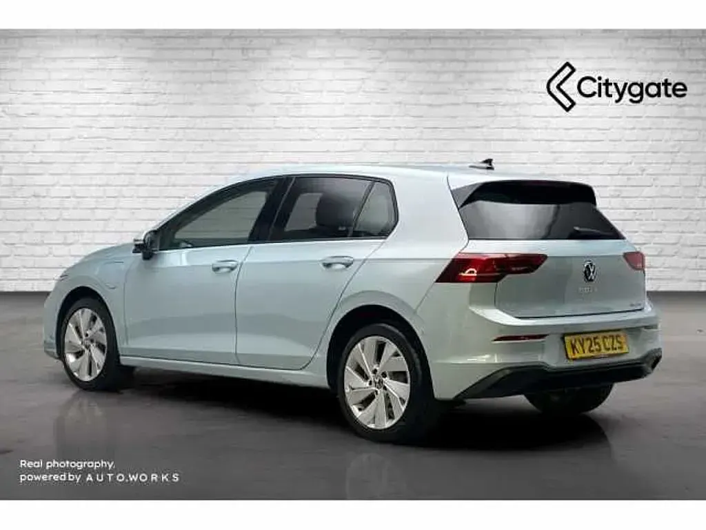 Used VW Golf VIII 204 HP (150 kW) 2025