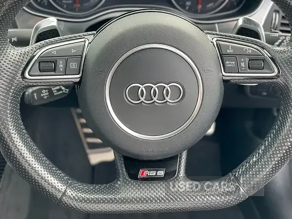 Begagnad Audi RS6 Performance 600 HK (441 kW) 2017 Svart Kombi