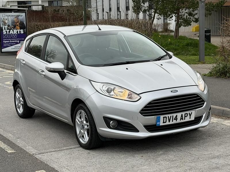Used Ford Fiesta Zetec 2014 Silver Hatchback