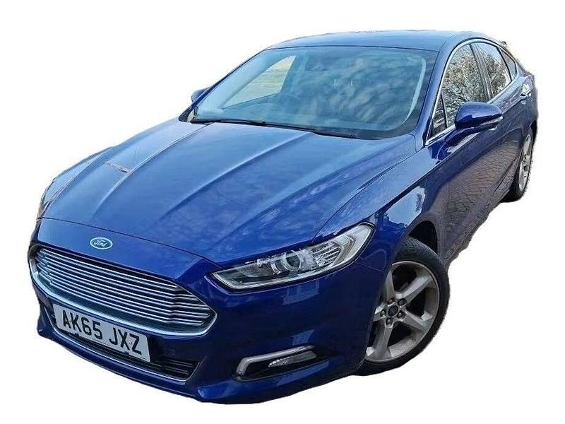 Used Ford Mondeo Titanium 160 HP (117 kW) 2016 Blue Hatchback