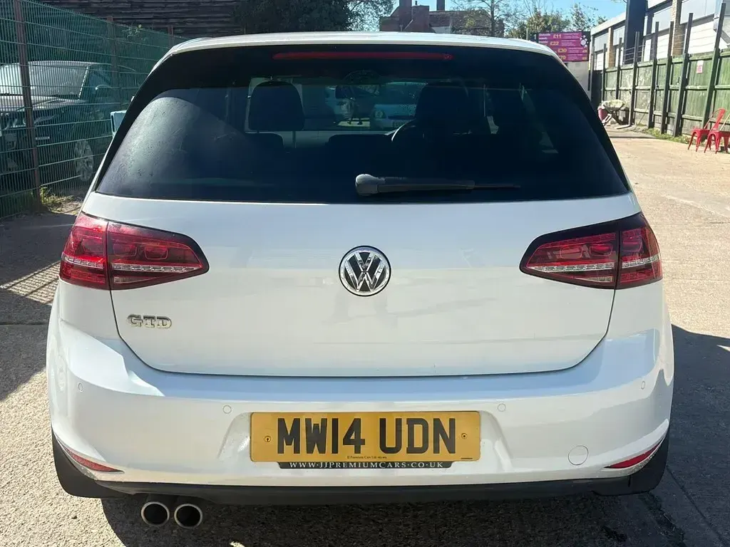 Used VW Golf VII GTD 150 HP (110 kW) 2014 White Hatchback