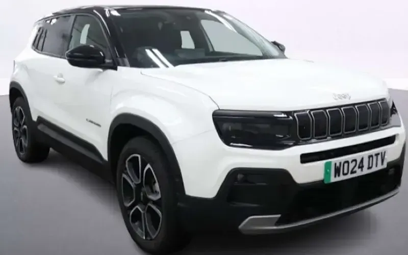 Begagnad Jeep Avenger Summit 114 kW (156 HK) 2024 SUV
