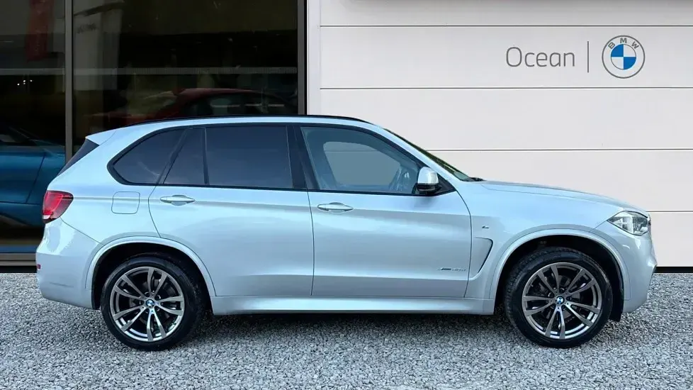Käytetty BMW X5 M Sport 254 HP (186 kW) 2016 Hopea Katumaasturi