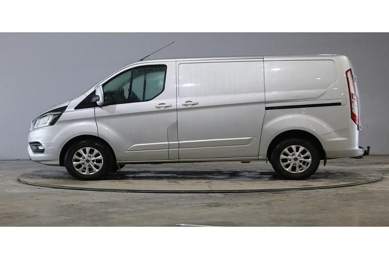 Used Ford Transit Custom Limited 130 HP (95 kW) 2020 Silver Van