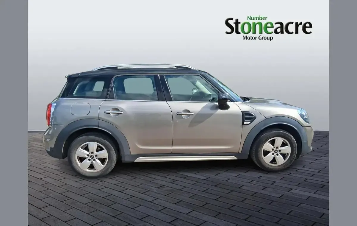 Used Mini Cooper Countryman 134 HP (98 kW) 2018 Silver SUV