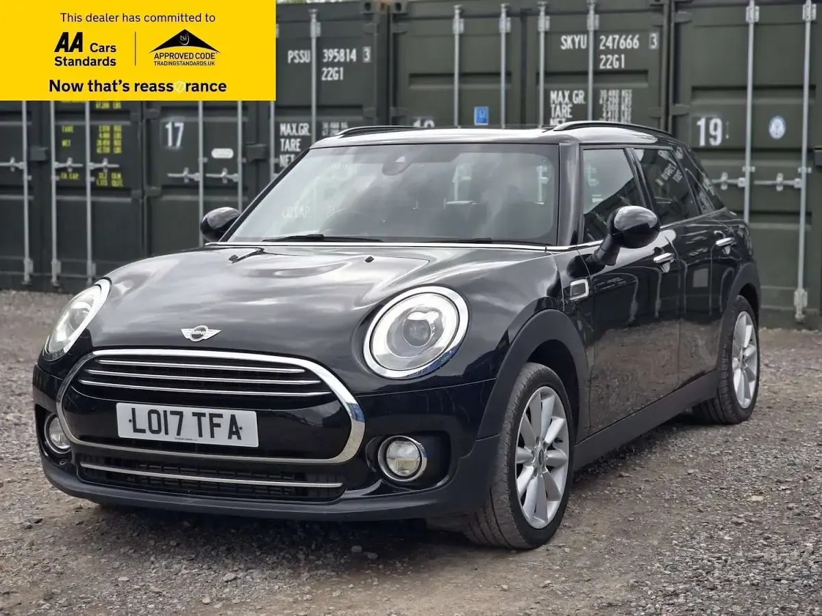 Used Mini Cooper Clubman 136 HP (100 kW) 2017 Black Estate