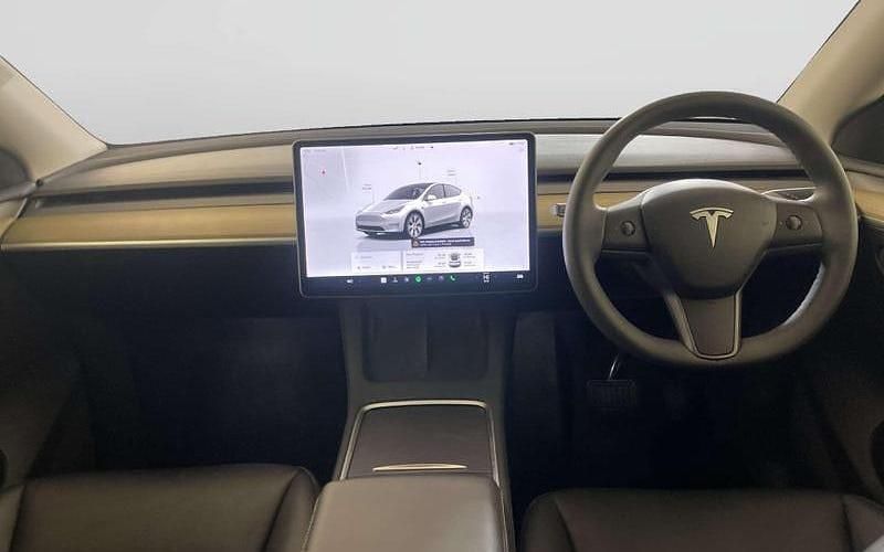 Używany Tesla Model Y RWD 219 kW (299 KM) 2024 SUV