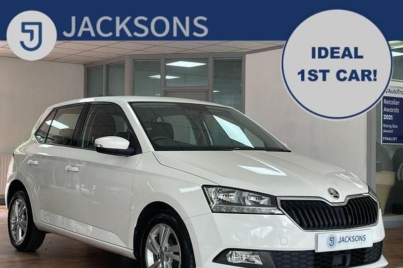 White Used 2018 Skoda Fabia SE Hatchback | £7,820 (Fair price) - Image 1/1