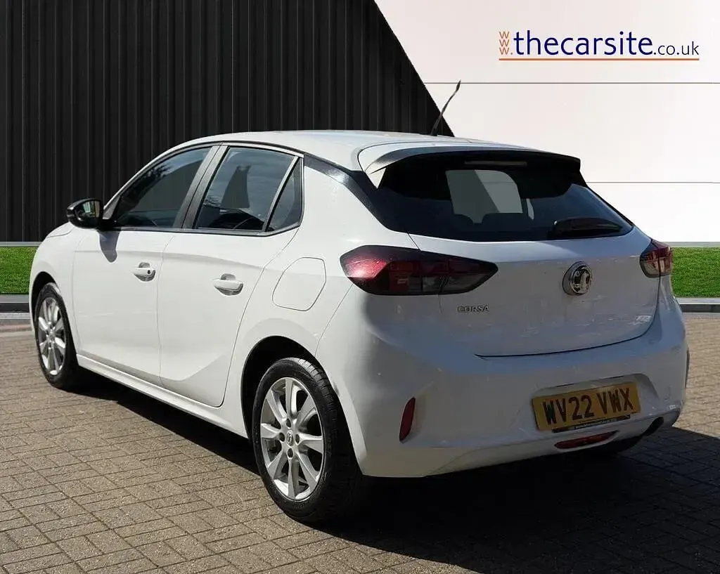 Used Vauxhall Corsa Edition 75 HP (55 kW) 2022 White Hatchback