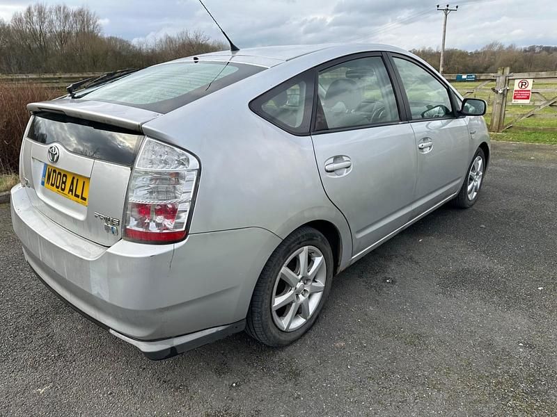 Used Toyota Prius 2008 Silver Hatchback