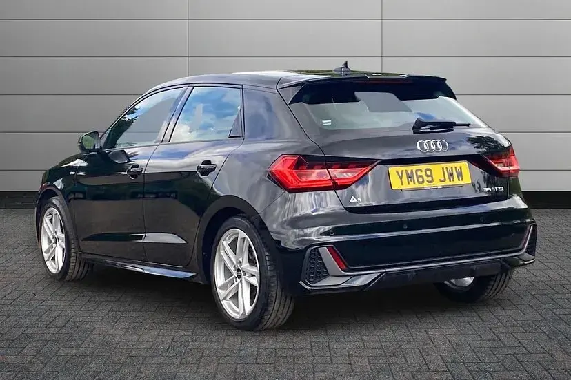 Used Audi A1 Sportback S-Line 148 HP (108 kW) 2019 Mythos black Hatchback