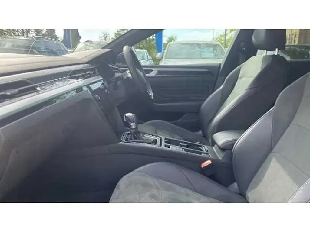 Used VW Arteon 218 HP (160 kW) 2024 Estate