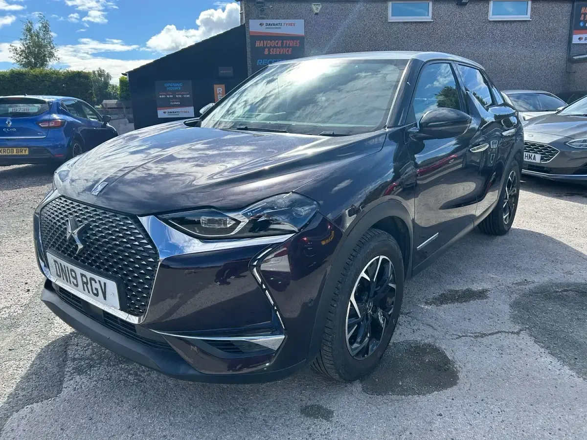 Used DS Automobiles DS3 Prestige 2019 Mauve/purple MPV