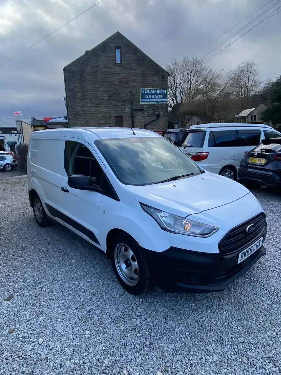 Used Ford Transit S 75 HP (55 kW) 2019 White Van