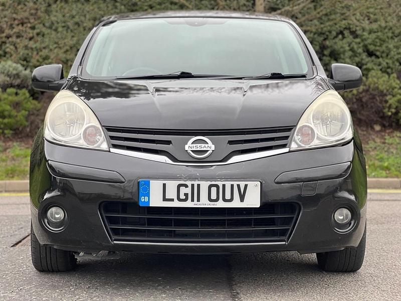 Used Nissan Note Tekna 110 HP (80 kW) 2011 Black Hatchback