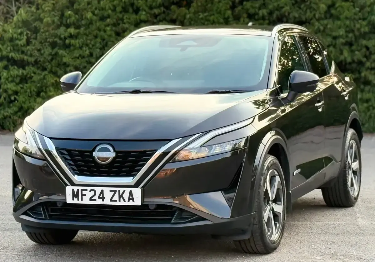 Used Nissan Qashqai N-Connecta 190 HP (139 kW) 2024 Black SUV