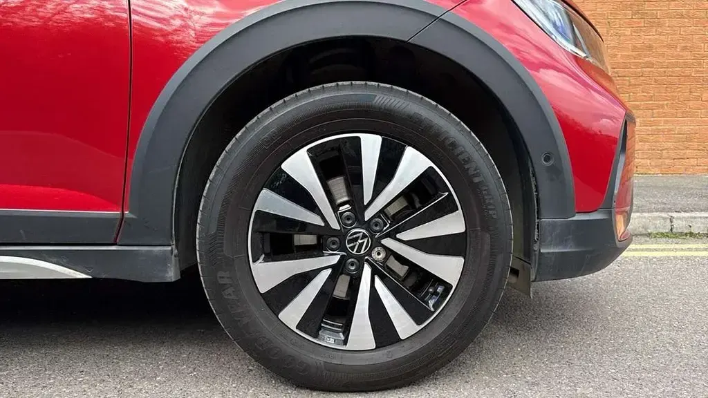 Usado VW Taigo Life 110 HP (80 kW) 2022 Vermelho SUV