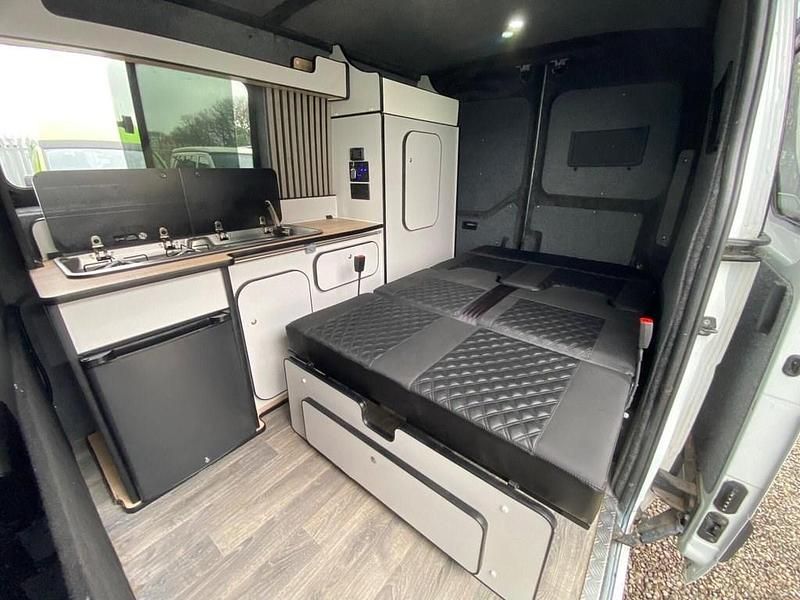 Used Vauxhall Movano 125 HP (91 kW) 2014 White MPV