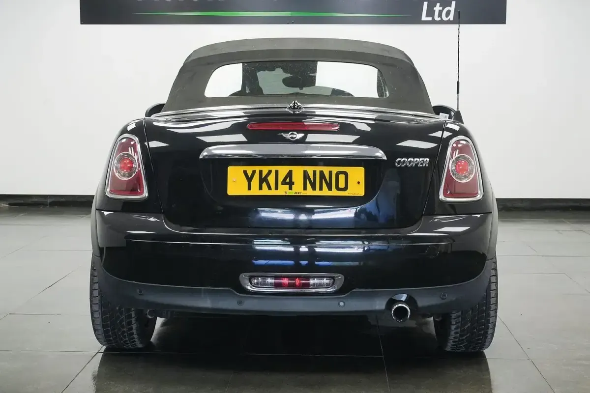 Używany Mini Cooper Cabriolet 122 KM (89 kW) 2014 Czarny Kabriolet