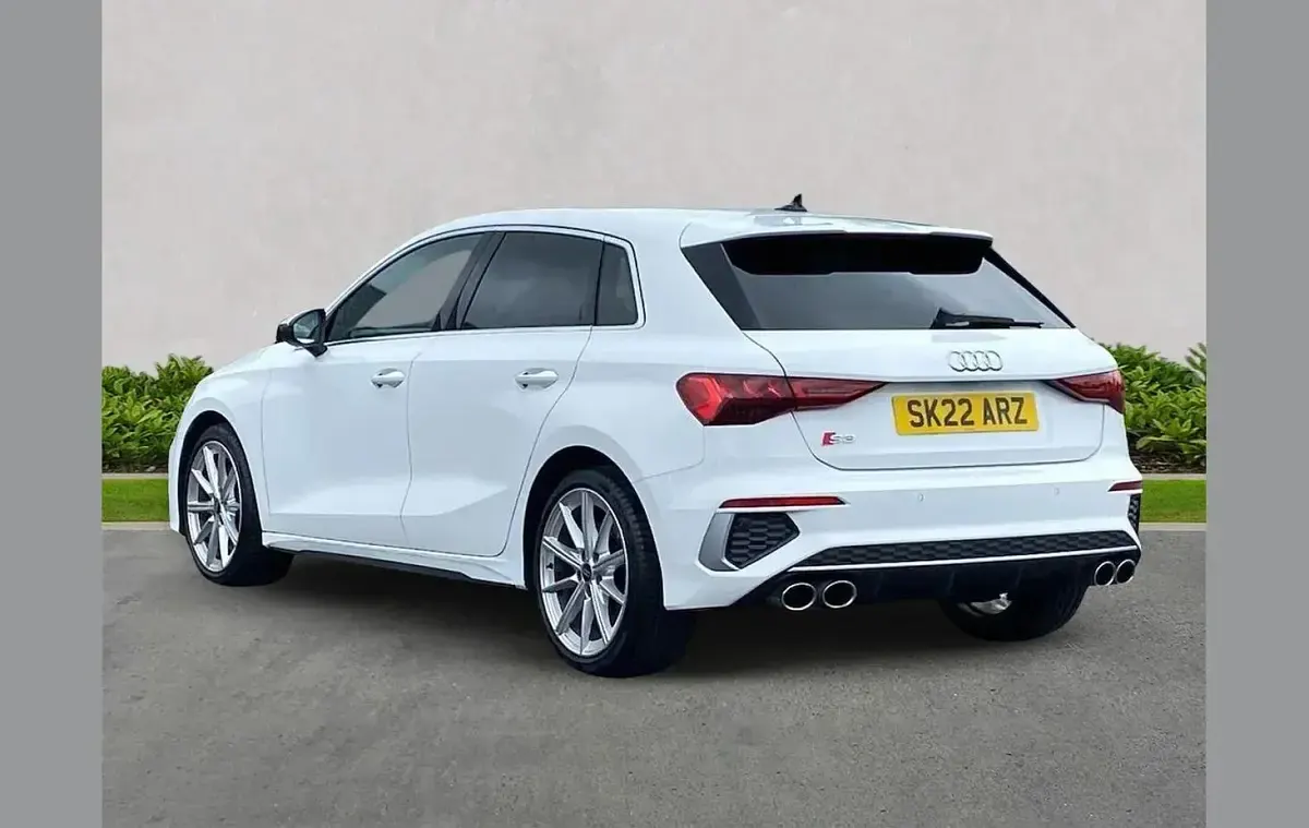 Used Audi S3 Sportback Comfort 306 HP (225 kW) 2022 White Hatchback