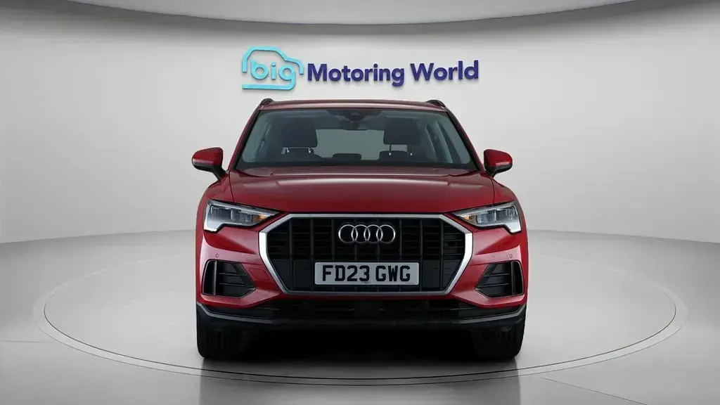 Second-hand Audi Q3 150 CP (110 kW) 2023 Roșu SUV