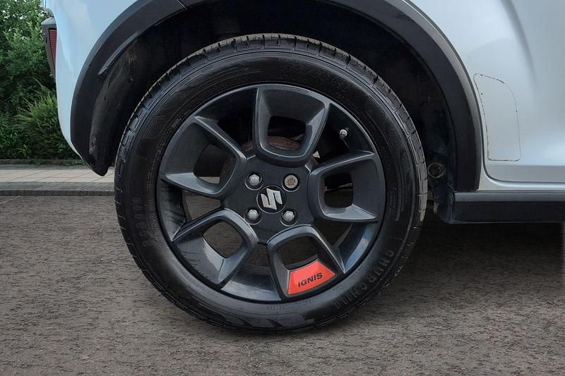 Used Suzuki Ignis SZ-T 90 HP (66 kW) 2017 White SUV