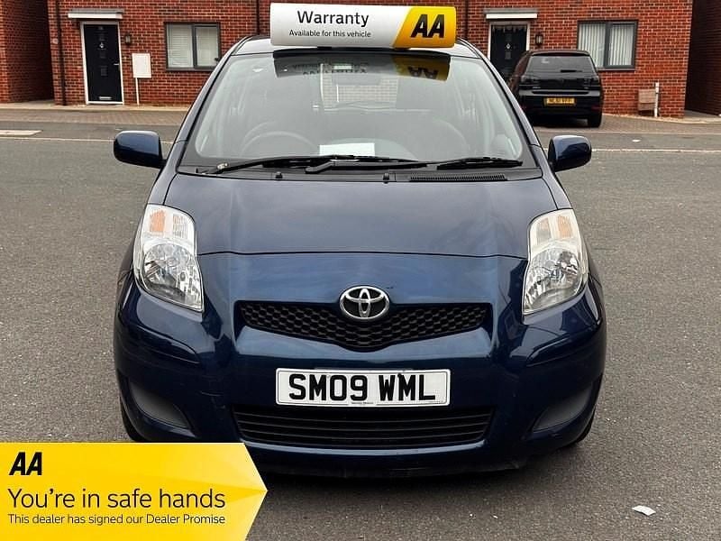 Used Toyota Yaris 2009 Blue Hatchback